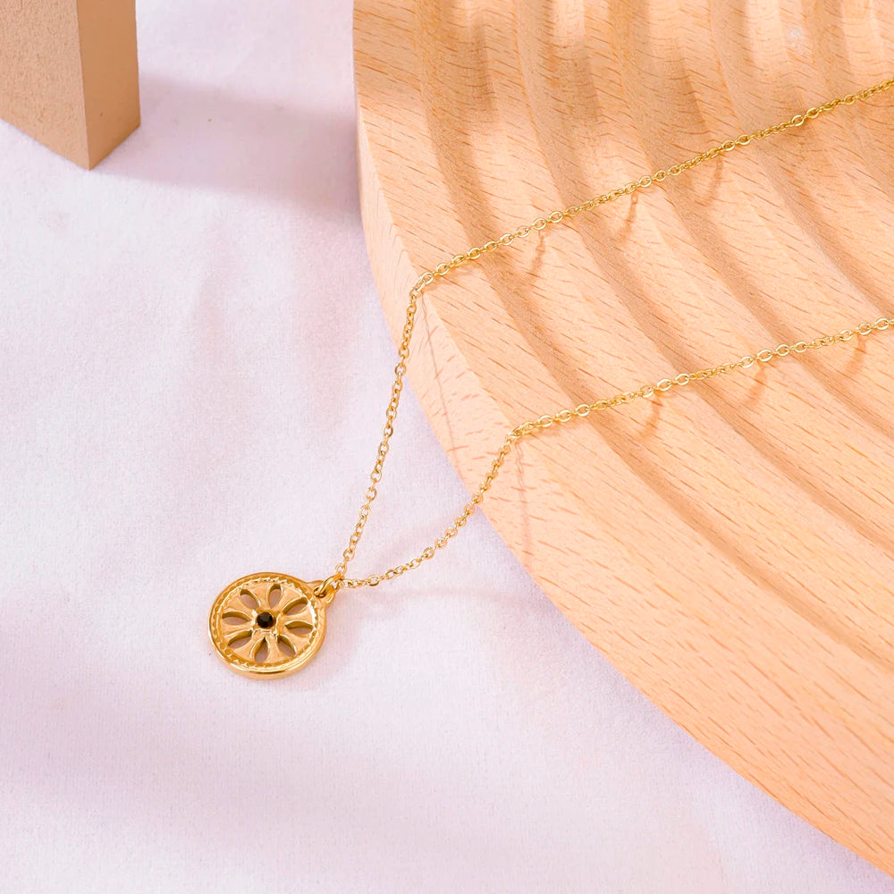 Luxe Prism Natural Stone Choker