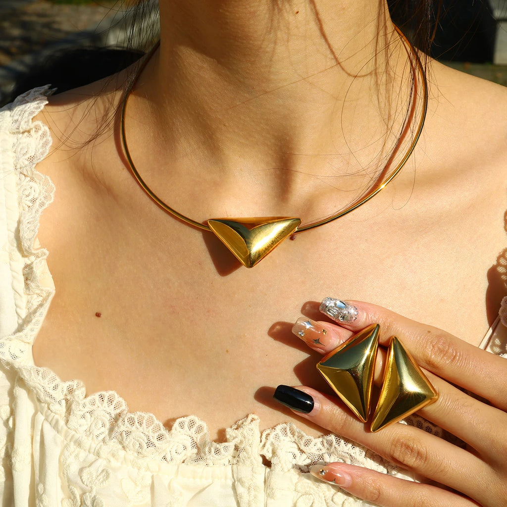 Eclipse Triangle Jewelry Set